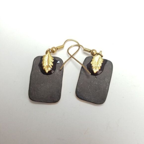 Vintage Gold Tone Dangle Rectangle Earrings, Fun Shiny Design - Picture 4 of 6